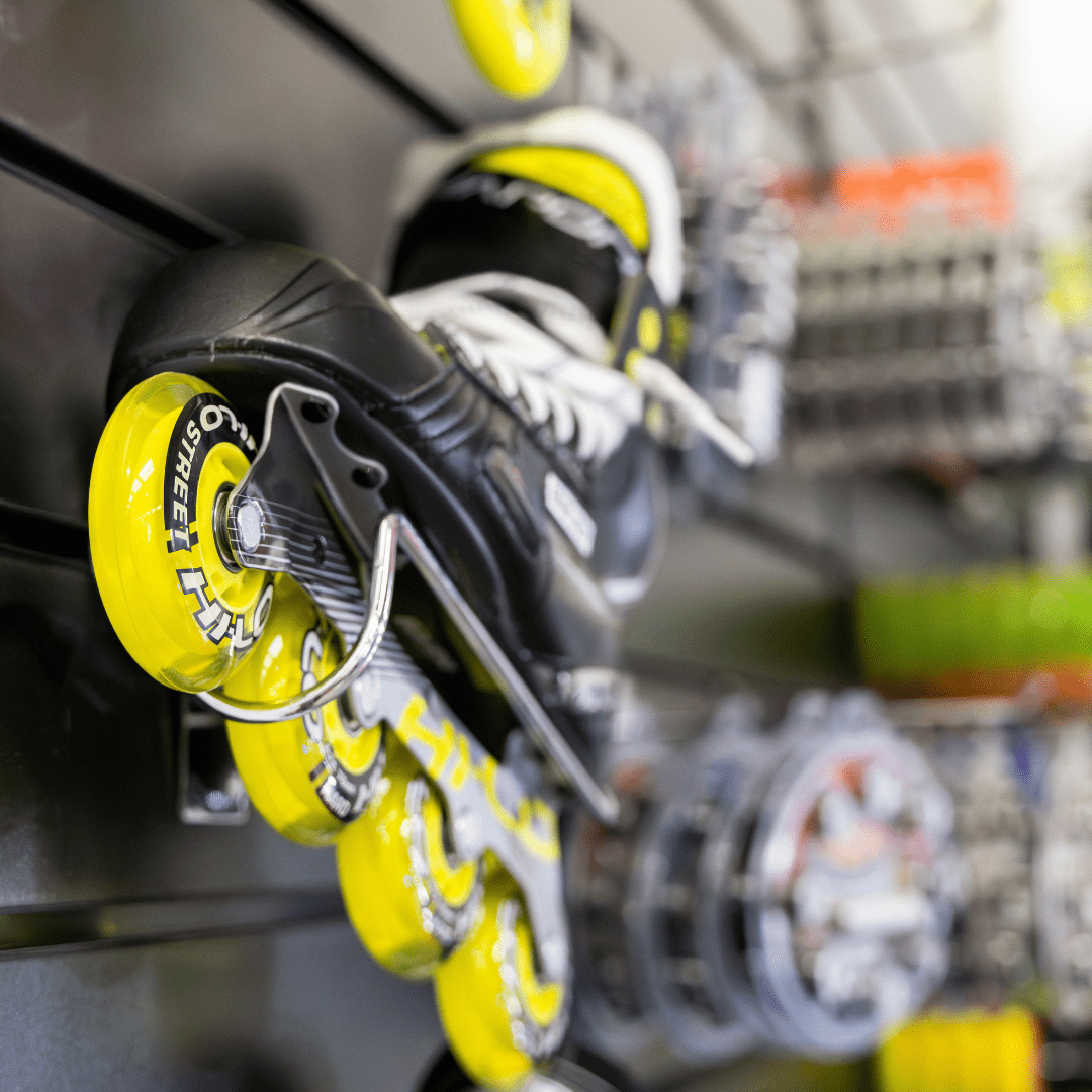 Bauer Vapor vs CCM Jetspeed Inline Fits Explained for 2026 - WILLIES.CO.UK - ICE - INLINE - FIGURE